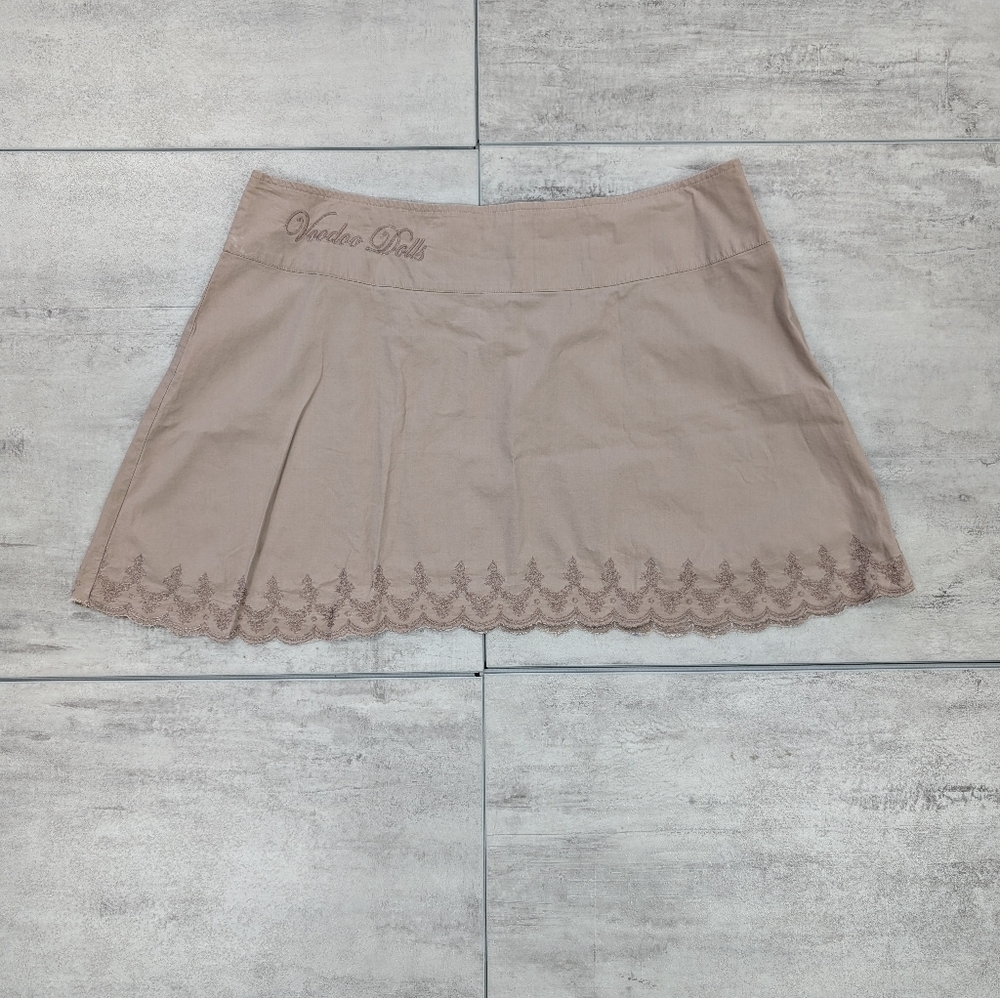 Voodoo Dolls Women's Tan Embroidered Mini Skirt Size 16